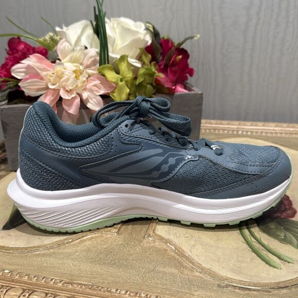 Saucony Women’s Cohesion 17 Lightweight Running Shoes Blue Green Sz 6.5 - Picture 2 of 10
